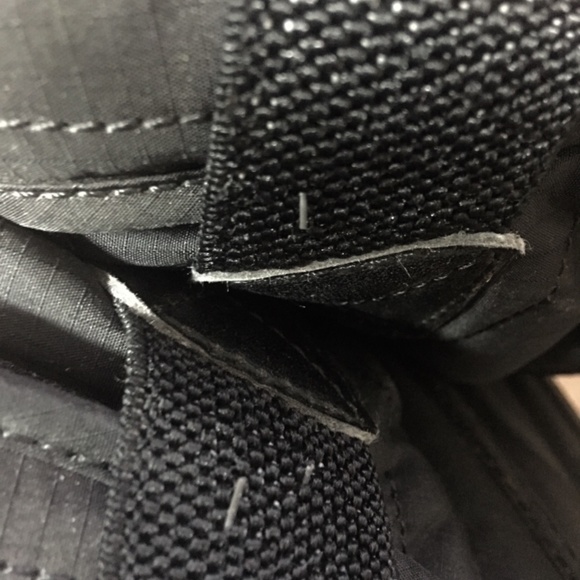 Children’s Place kid’s snow boots - Picture 6 of 7